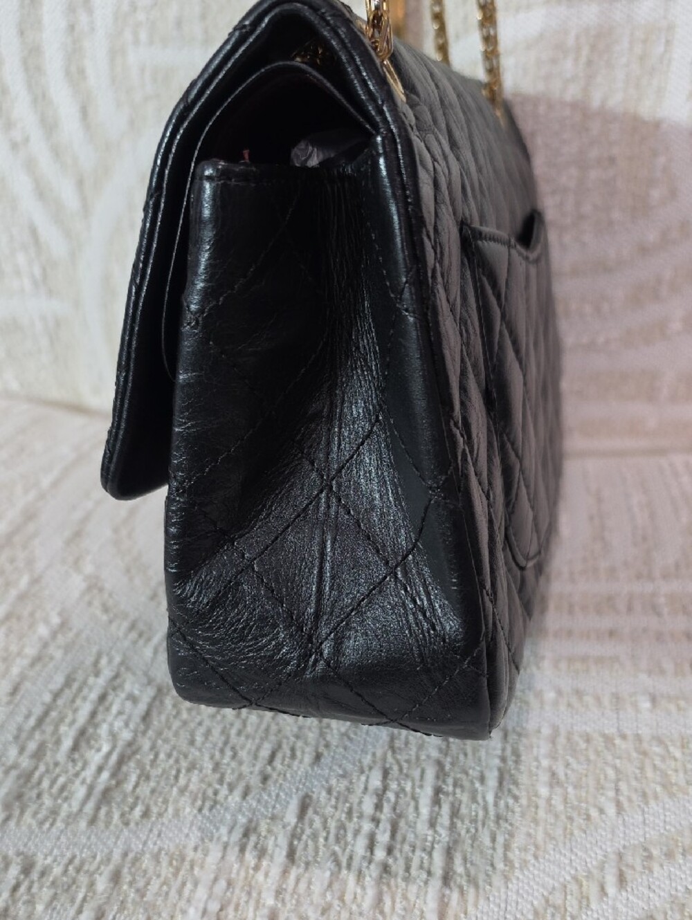 Chanel 2.55 Reissue Double Flap Black Crinkle Leather Shoulder Bag - Picture 4 of 15